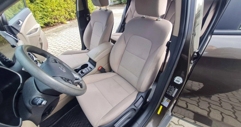 Hyundai Tucson cena 83500 przebieg: 154000, rok produkcji 2018 z Brzeziny małe 56